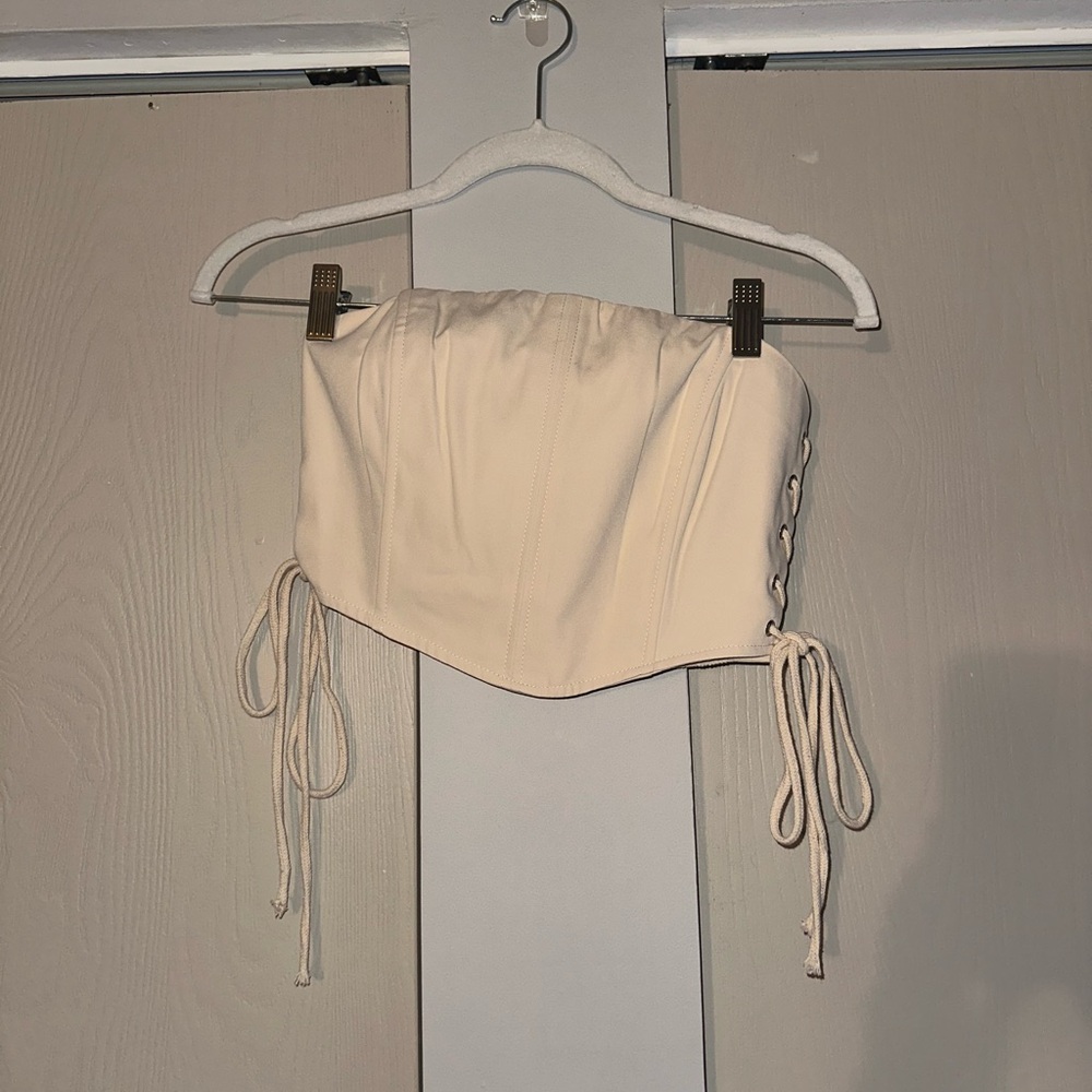 NWT Up and Down Women’s Buster Zip Top. Size Small